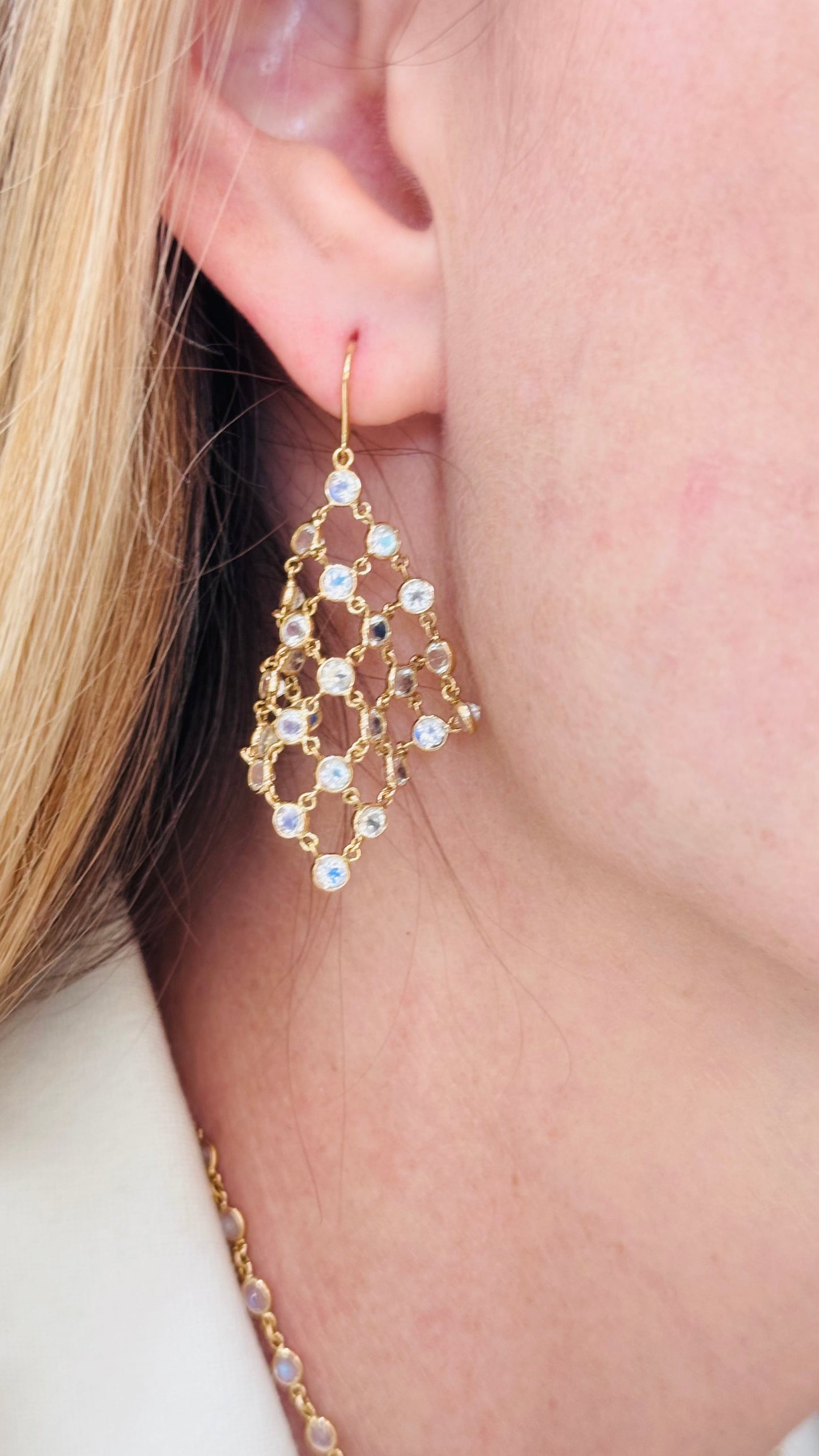 Rainbow Moonstone Round Earring In 18K Yellow Gold - AiJi World