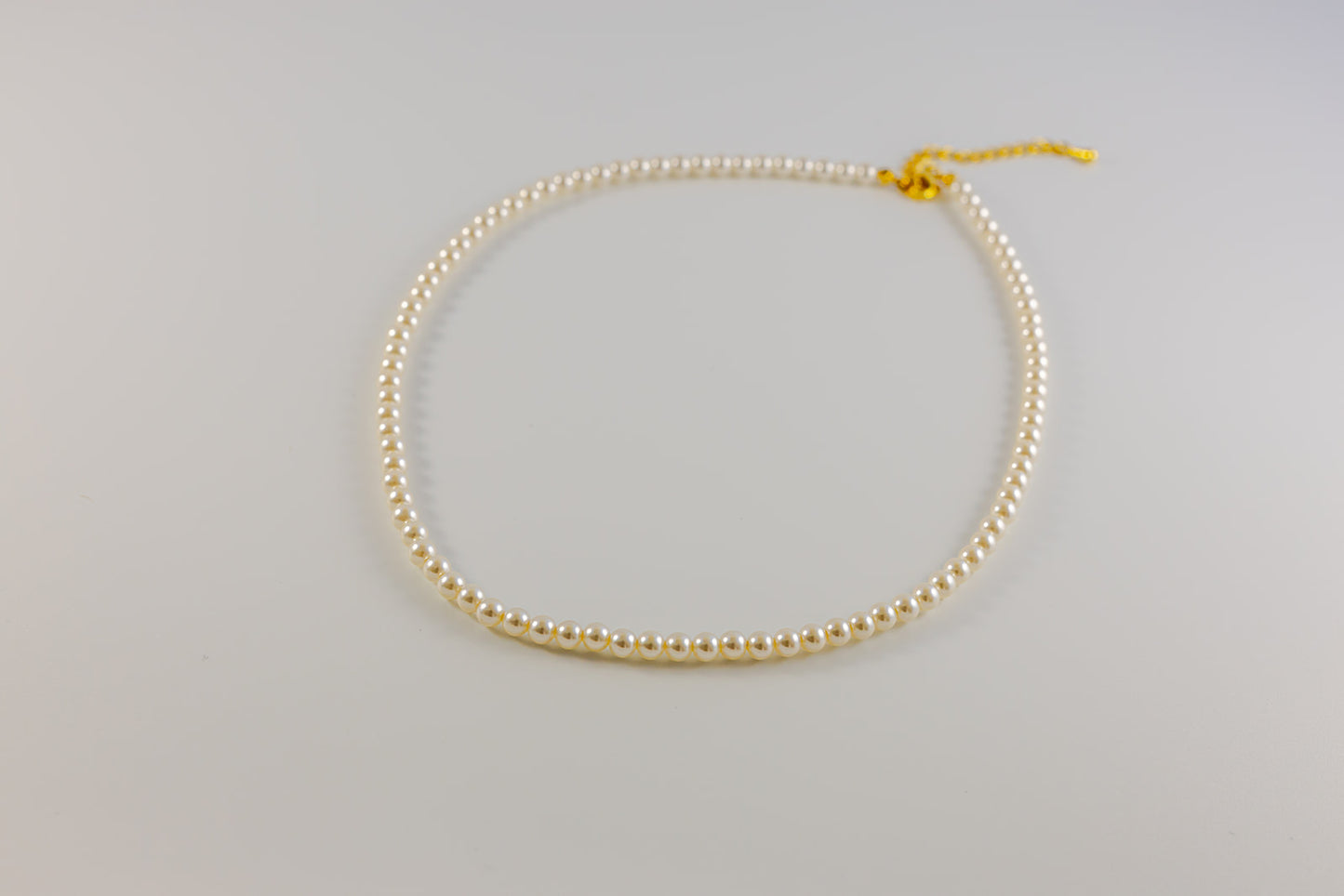 Pearl Necklace with Golden Clasp and Chain