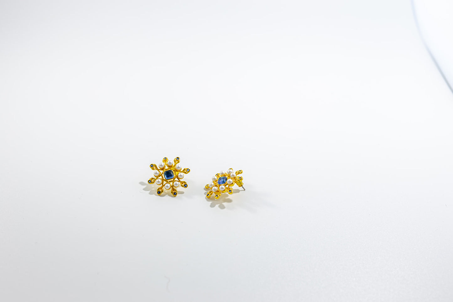 Vintage Snow Flake with Blue Stone