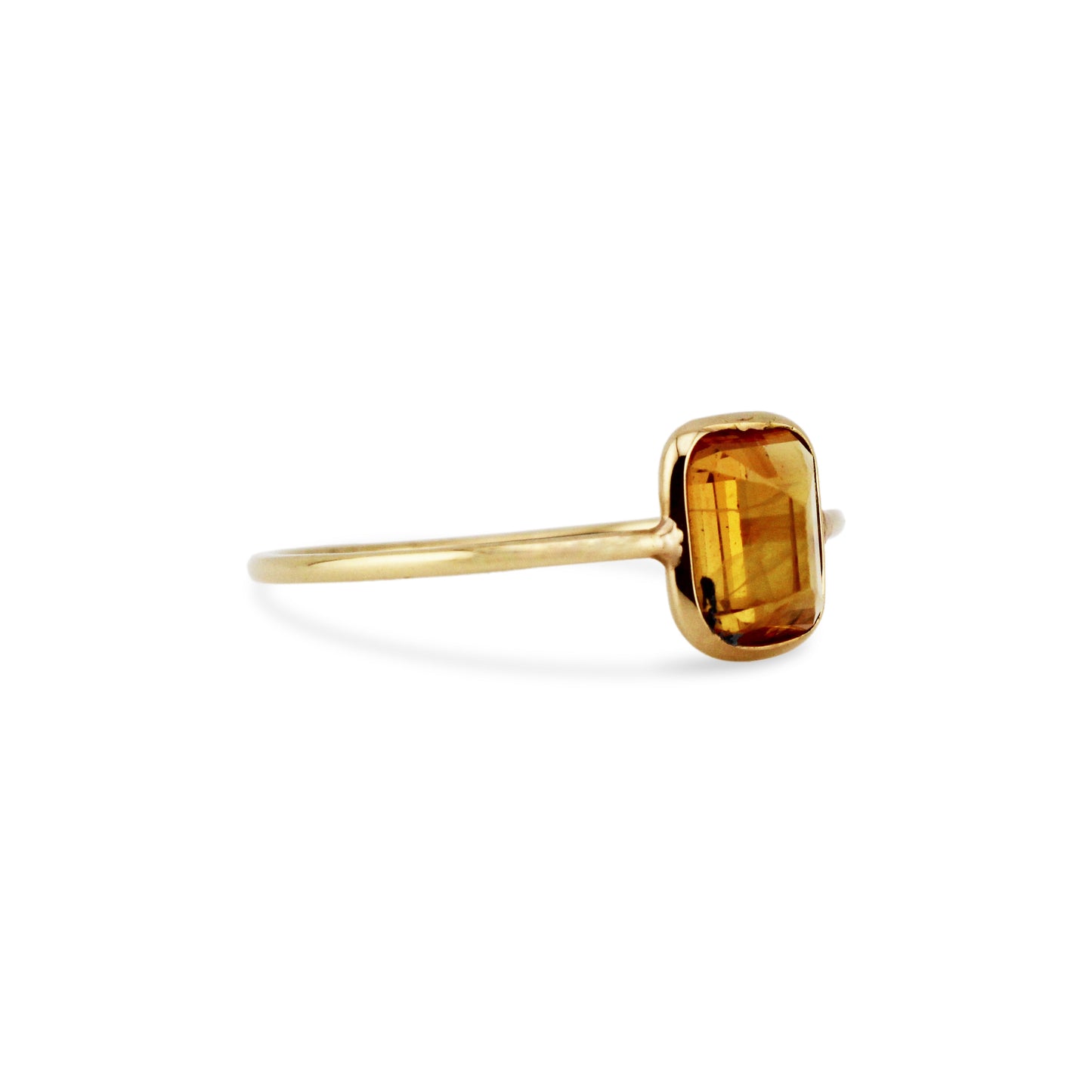 Yellow Sapphire Rectangle Ring In 18K Yellow Gold - AiJi World 