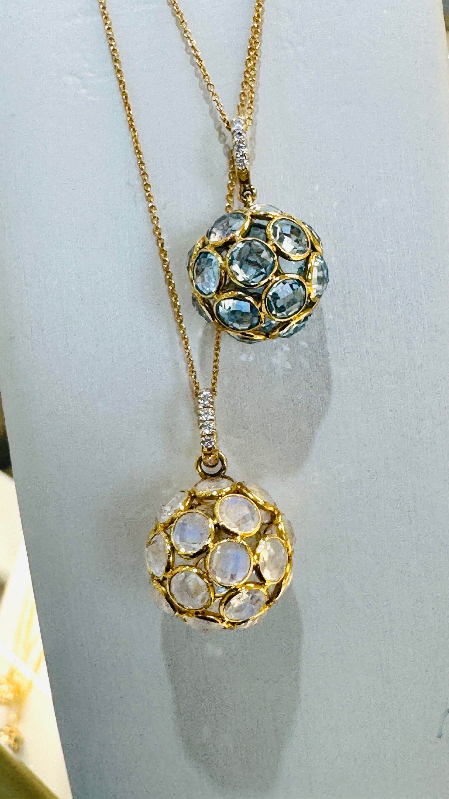 Rainbow Moonstone & Diamond Pendant In 18K Yellow Gold - AiJi World 