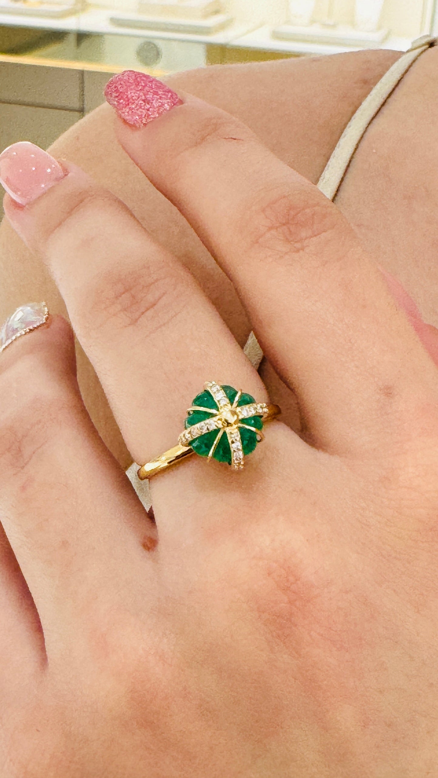 Emerald Beads & Diamond Ring In 18K Yellow Gold - AiJi World 