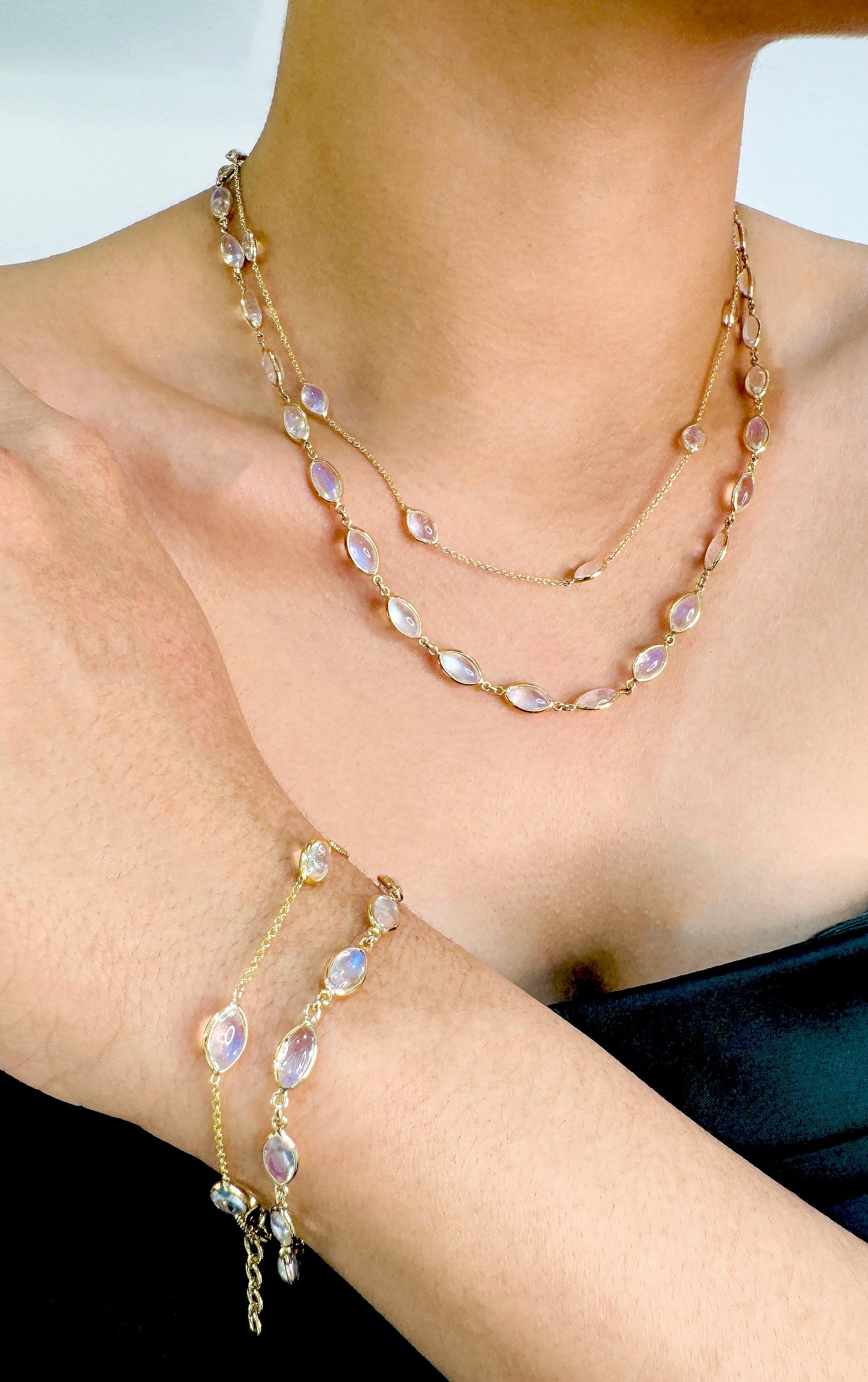 Rainbow Moonstone Marquise Necklace In 18K Yellow Gold - AiJi World 