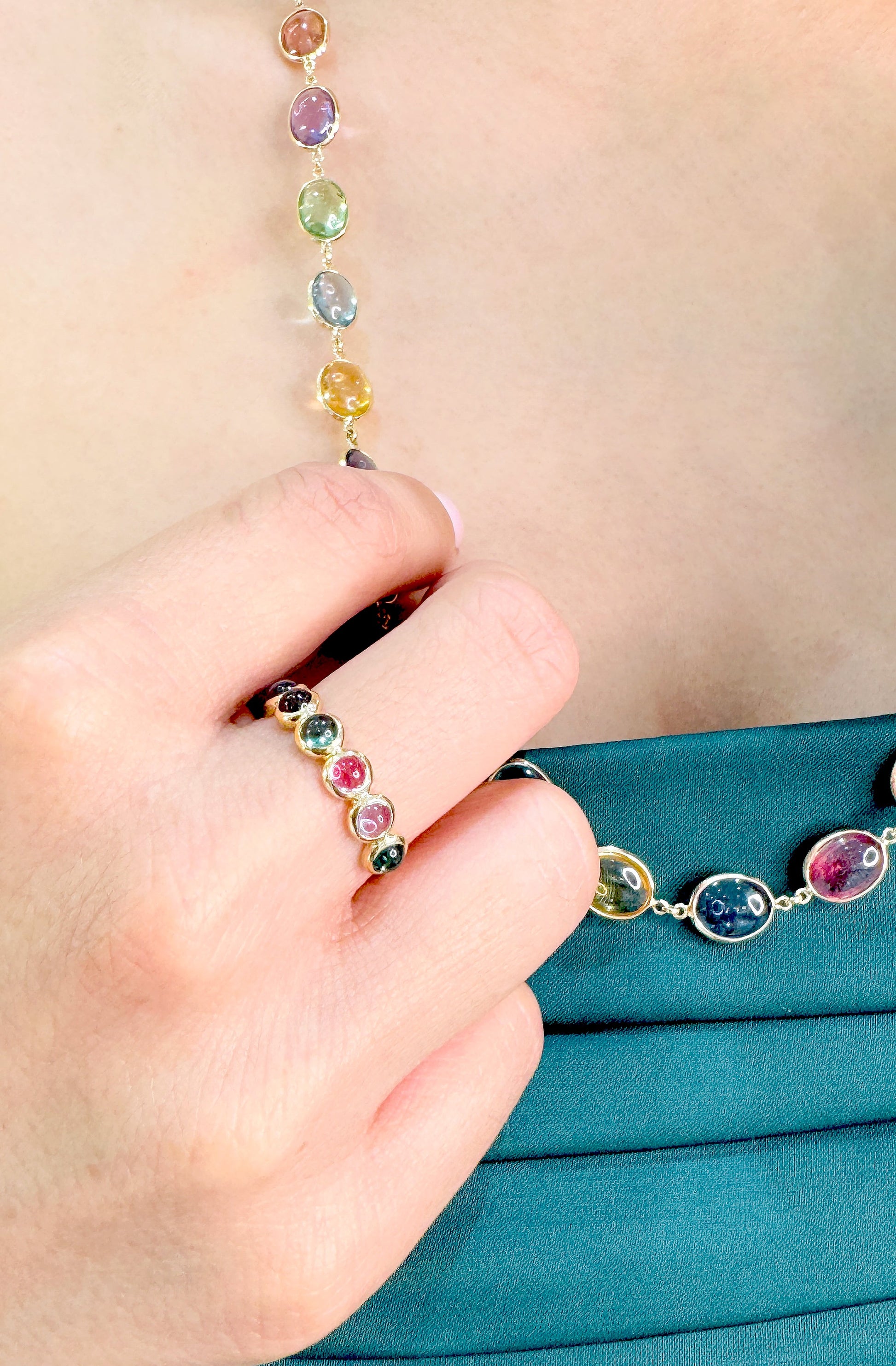 Multicolor stone Oval Necklace In 18K Yellow Gold - AiJi World 
