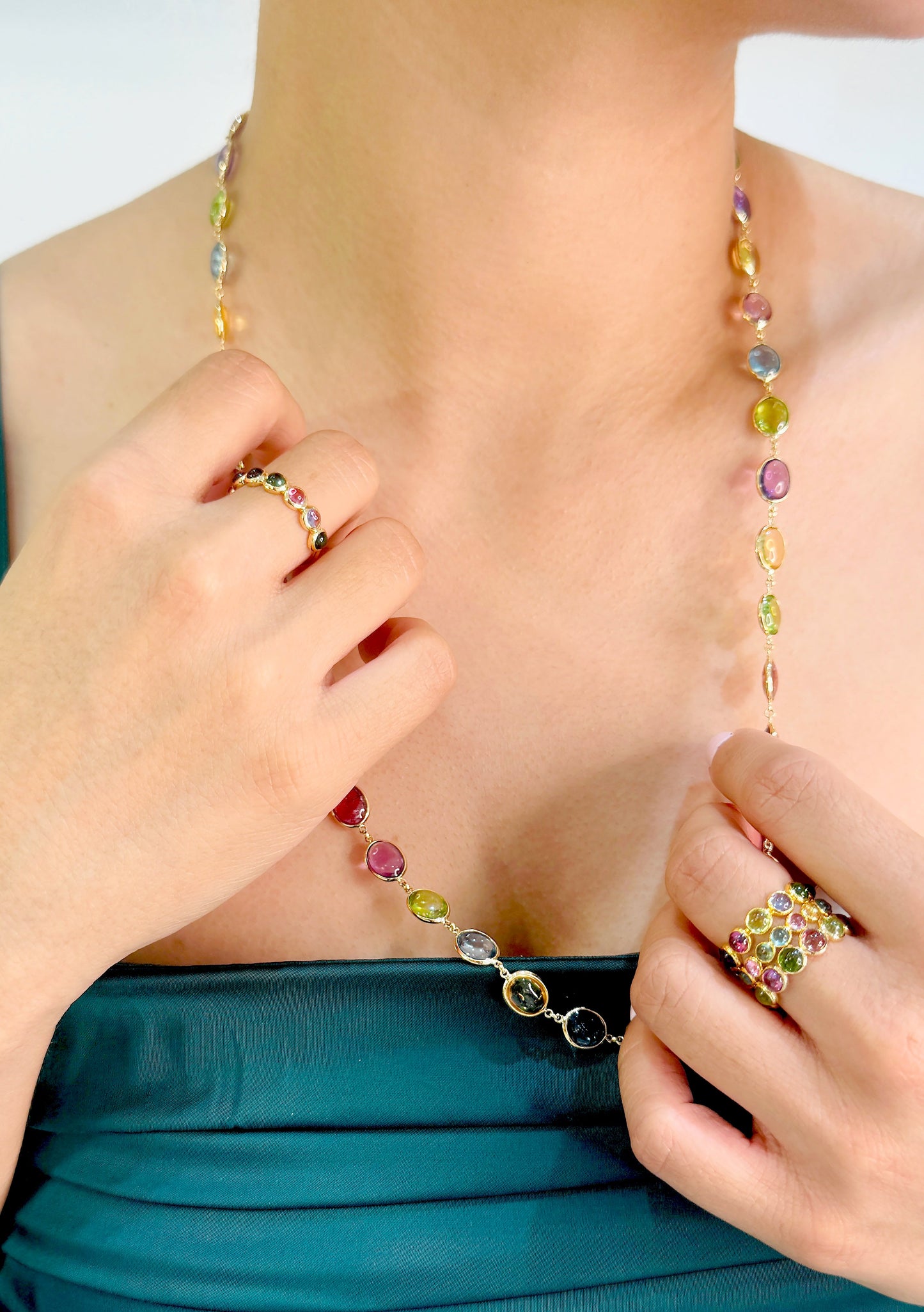 Multicolor stone Oval Necklace In 18K Yellow Gold - AiJi World 